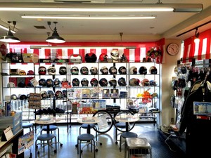 ハヤサカ大手町店内観1.jpg