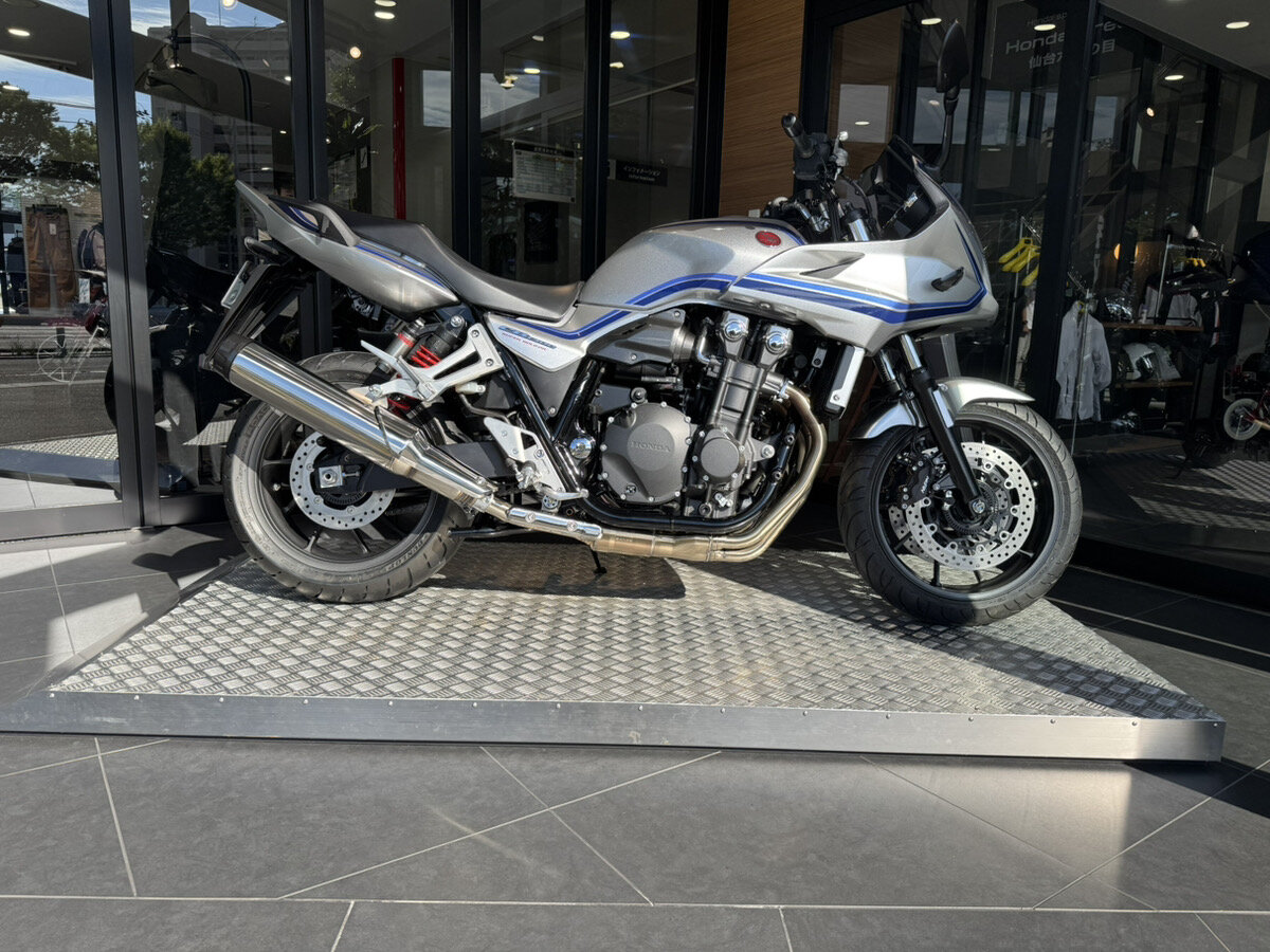 CB1300SB横.jpeg