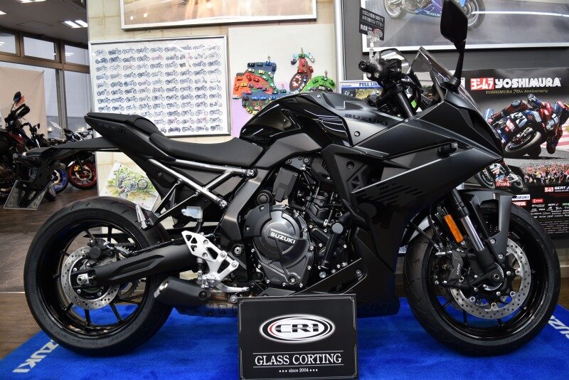 SBS山本_GSX-8R BLACK.jpg
