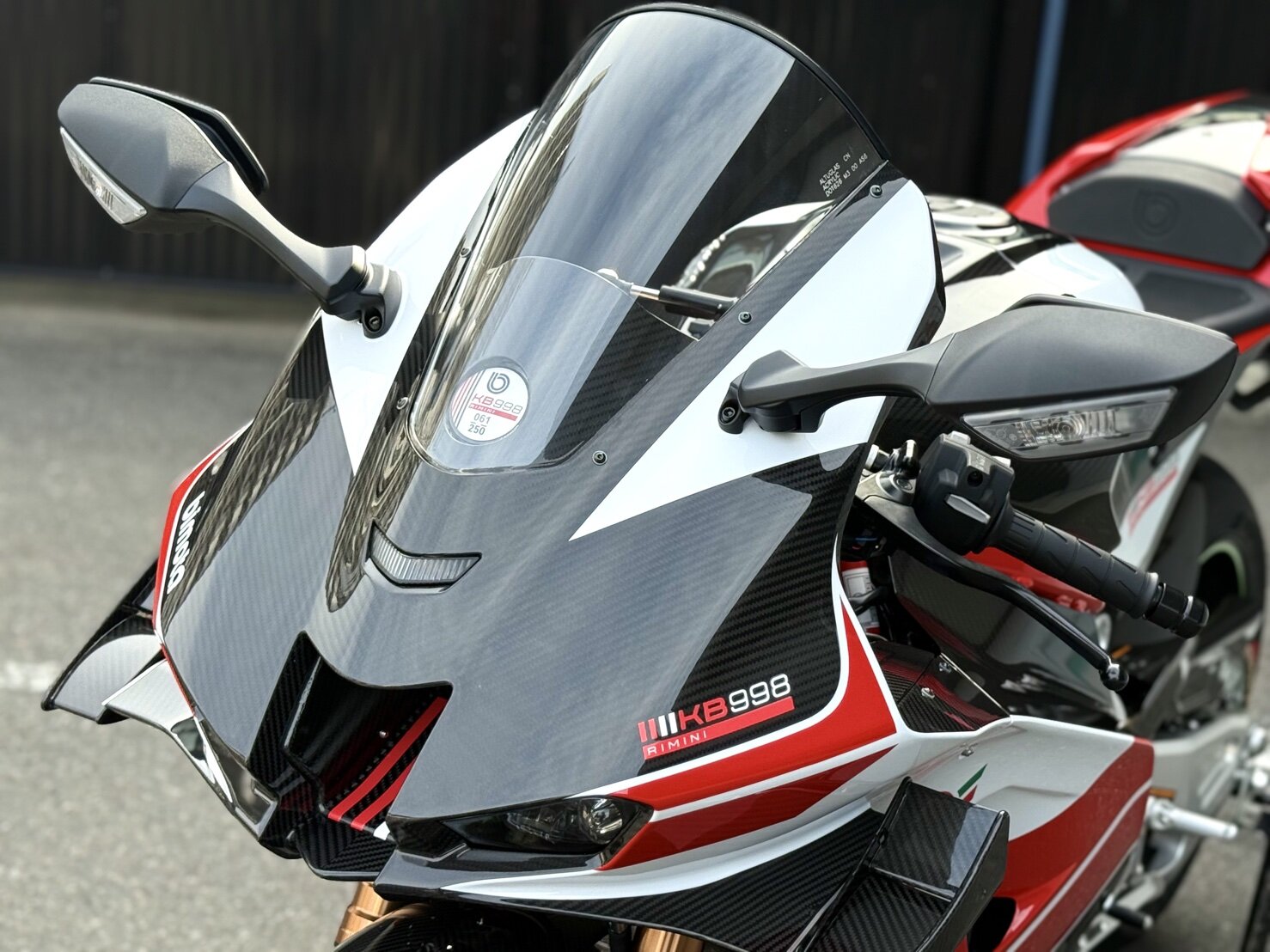 2604 カワサキプラザ北九州 bimota KB988 Rimini②.jpg