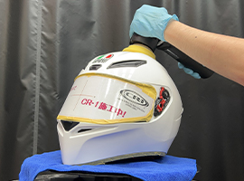 ヘルメット施工工程②ポリッシング.jpg